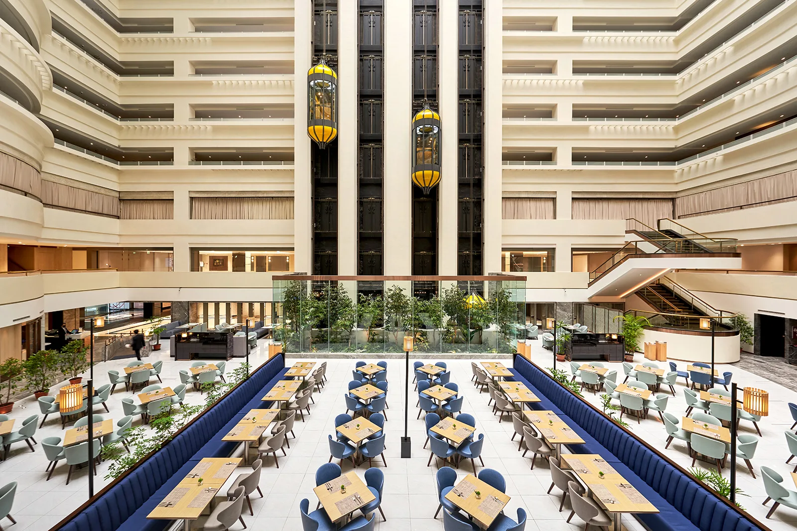ILLUME TAIPEI Restaurants and Bars